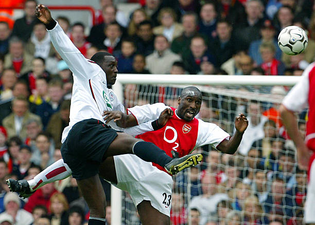 黑色的底色 黑色的底色