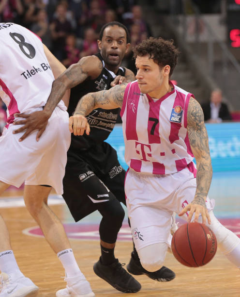 女子大跳台 女子大跳台